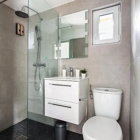 Dne Villa- Disney-Paris - Holidays House - Maison De Vacances - Piscine - Pool- 6 Chambres- 6 Sdb - 6 Bedrooms - 6 Bathrooms Gournay-Sur-Marne Buitenkant foto